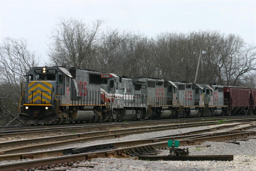 KCS #7012 with a manifest at Jackson