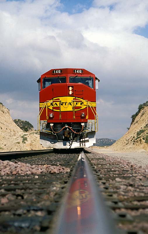 trains081